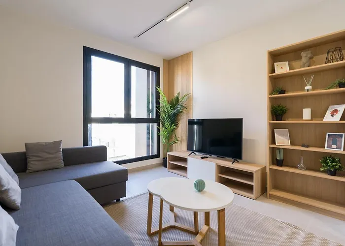 VV Arenas de Guanarteme by henrypole home